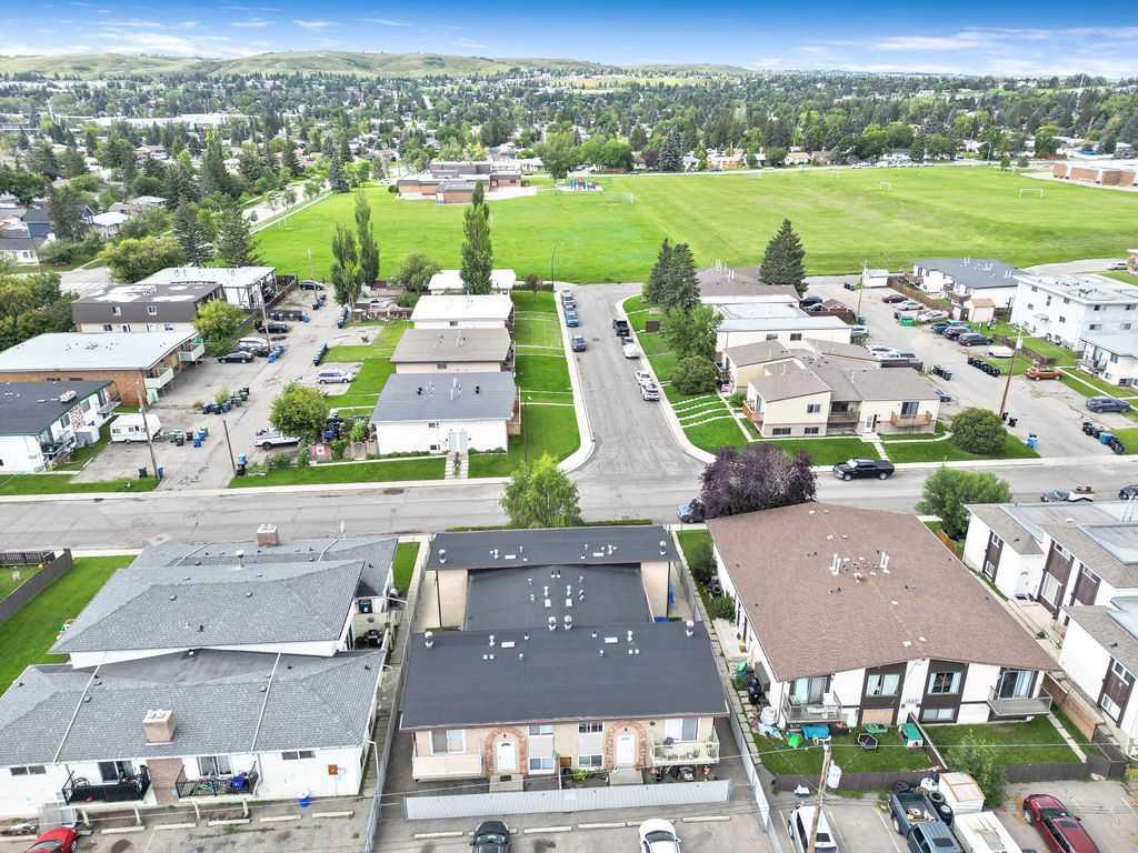 12 Huntley Close Northeast, Calgary – Commercial Multi Family Listing Photo 14