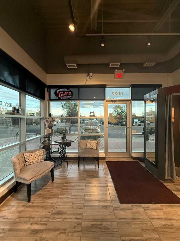 123 Alterations Lane  Nw, Calgary