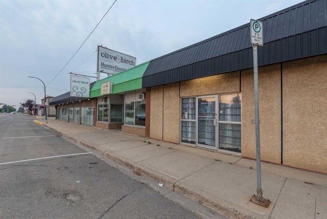 4809 And 4811 49 Avenue, Lloydminster