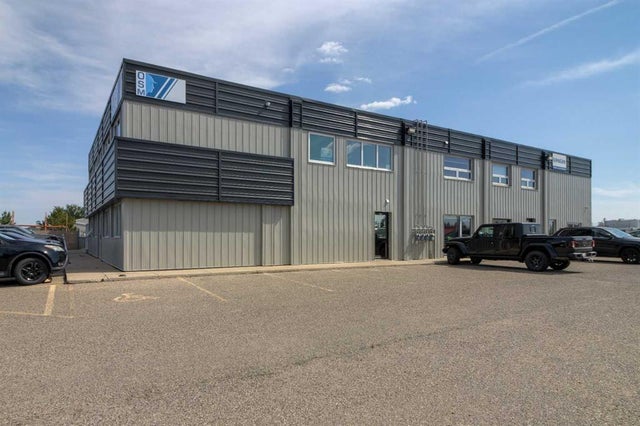 #230, 2910 16 Avenue N, Lethbridge