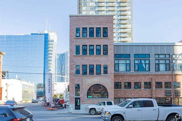 206 11 Avenue Se, Calgary