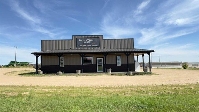 5102 43 Street, Consort