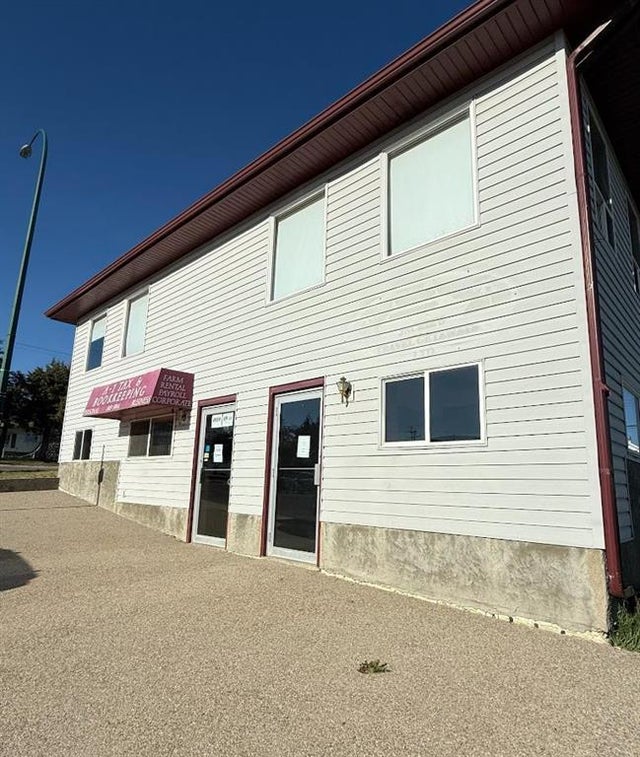 4939 49 Street, Rocky Mountain House