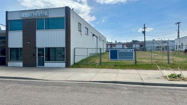 1270 2 Avenue S, Lethbridge