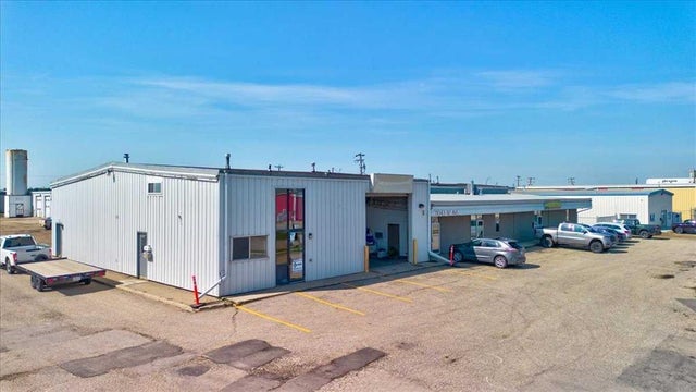 11037/43 92 Avenue, Grande Prairie
