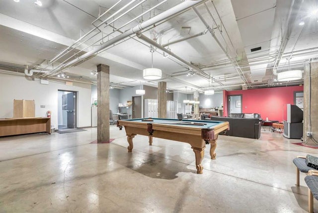 902 9th Avenue Sw, Calgary