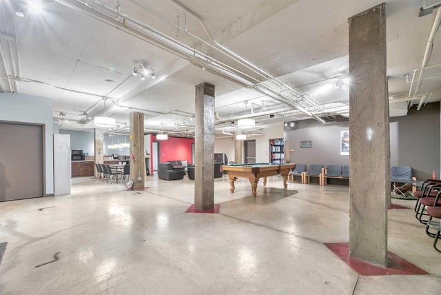 902 9th Avenue Sw, Calgary