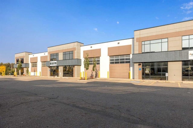 203 & 204, 405 Taiganova Crescent, Fort McMurray