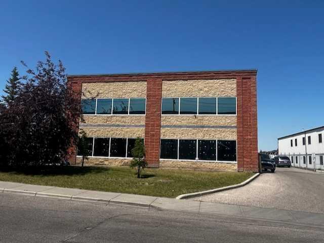 171, 175 & 179, 5120 47 Street Northeast, Calgary – Commercial Mixed Use Listing Photo 4