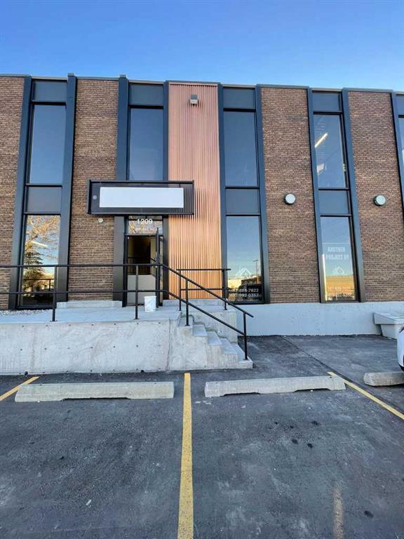 11, 1209 38 Avenue Ne, Calgary
