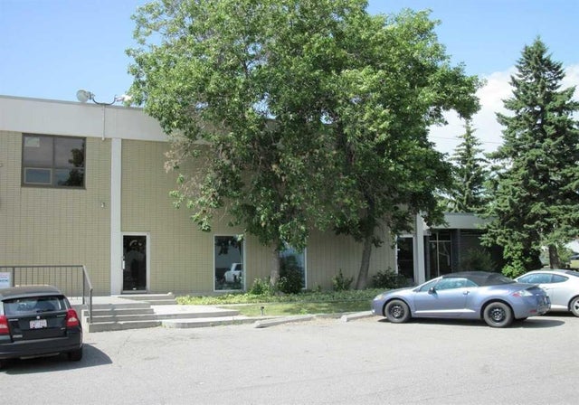 1415 28 Street Ne, Calgary