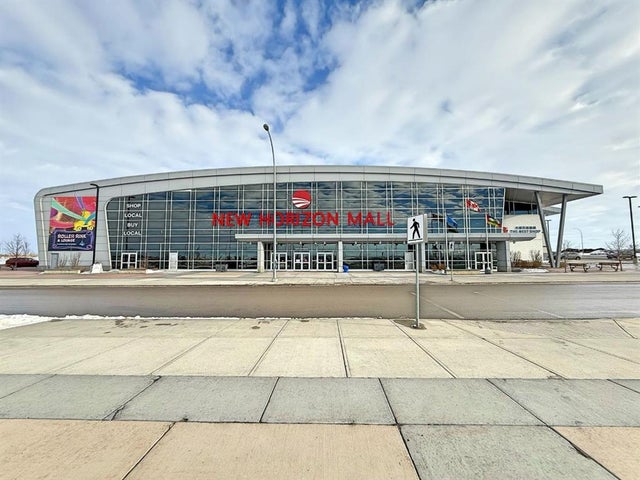 311, 260300 Writing Creek Crescent, Balzac