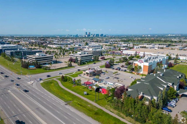 2480 37 Avenue Ne, Calgary
