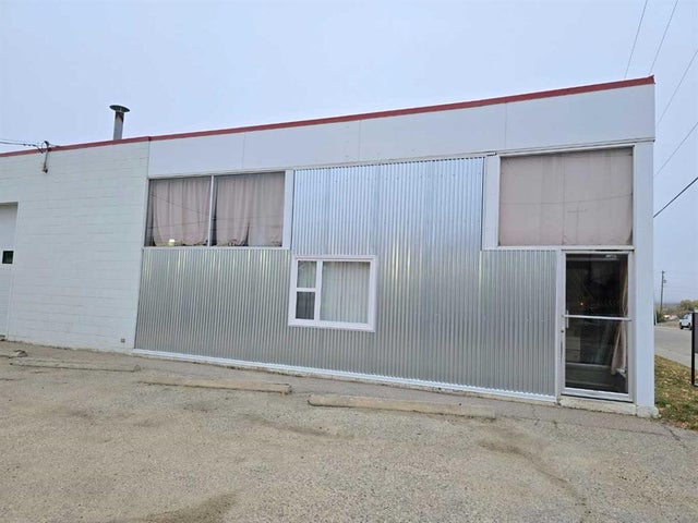 9909 96 Avenue, Peace River
