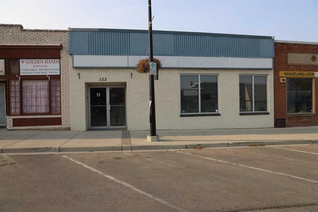 122 2 Avenue, Strathmore