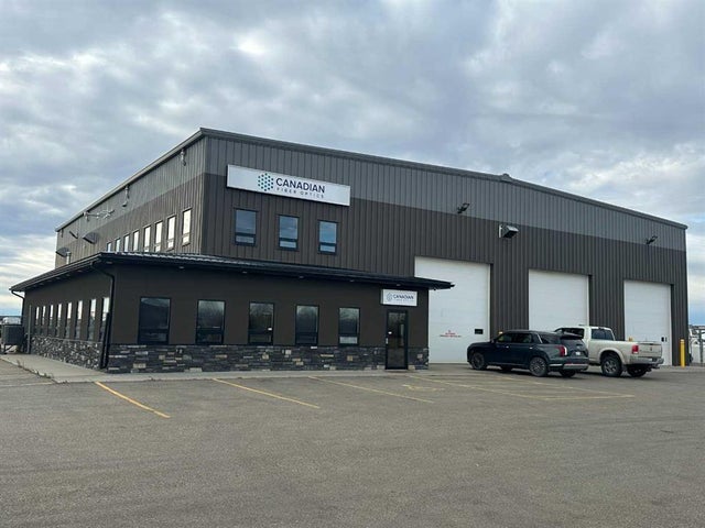9001 158 Avenue, Clairmont