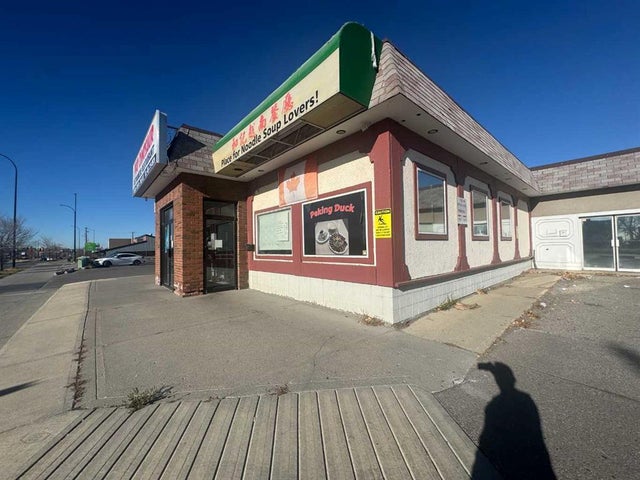 5020 17 Avenue Se, Calgary