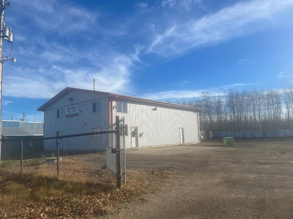 5719 50 Ave, Whitecourt