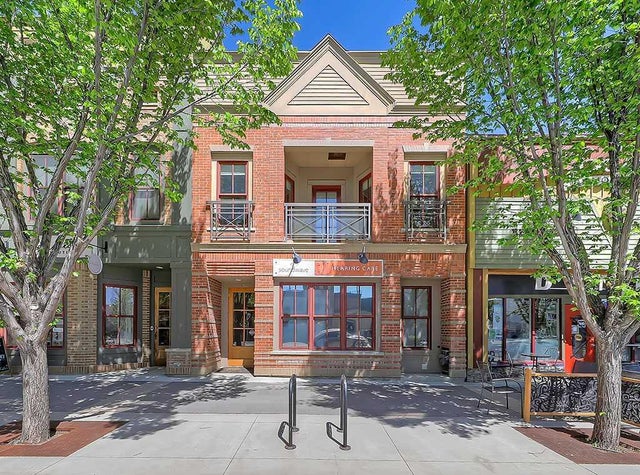 201, 120 4 Avenue Sw, High River