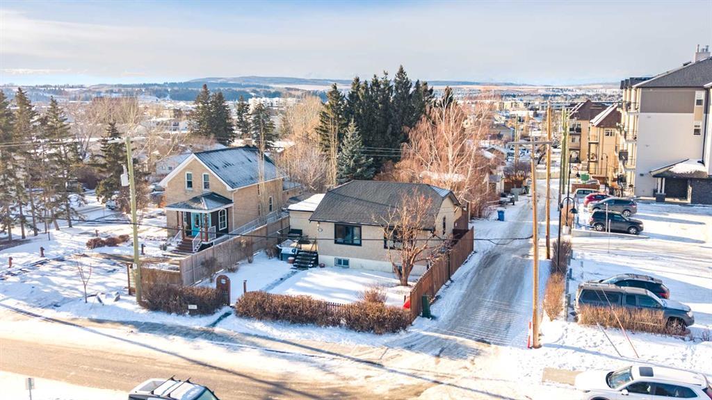 313 Ross Avenue, Cochrane