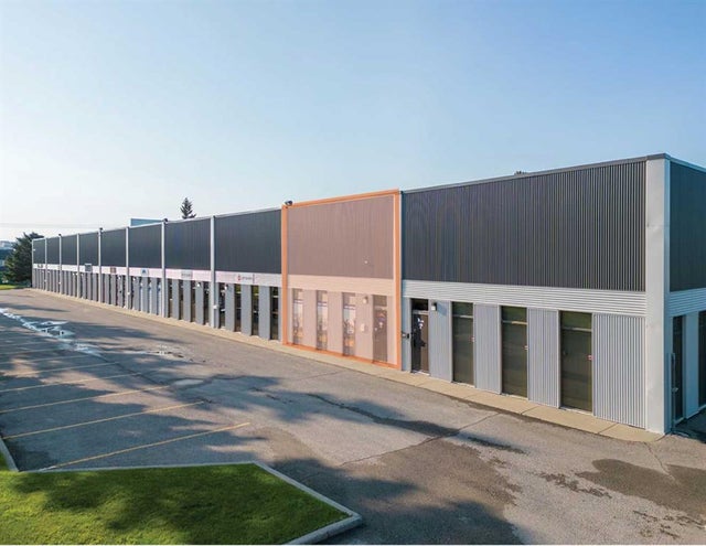 Unit 2, 1925 39 Avenue Ne, Calgary