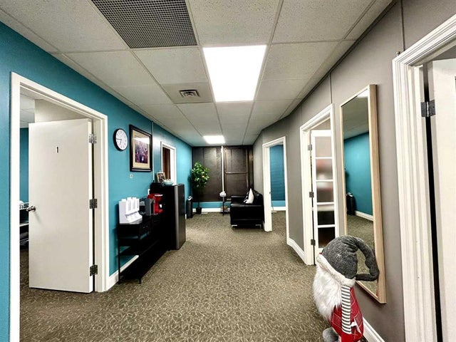 216, 5403 Crowchild Trail, Calgary