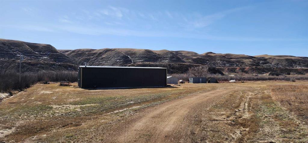 5235 Highway 10, Drumheller