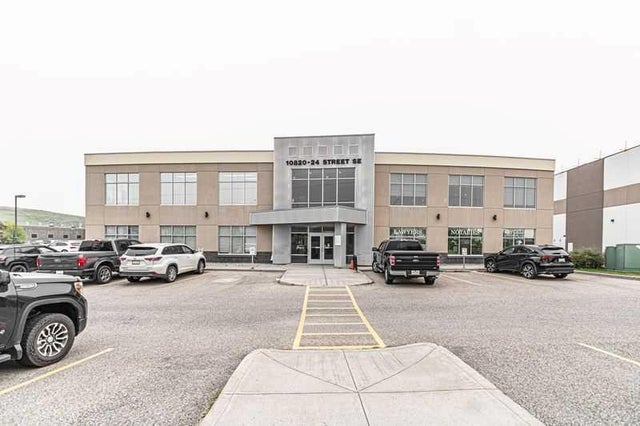 102, 10820 24 Street Se, Calgary