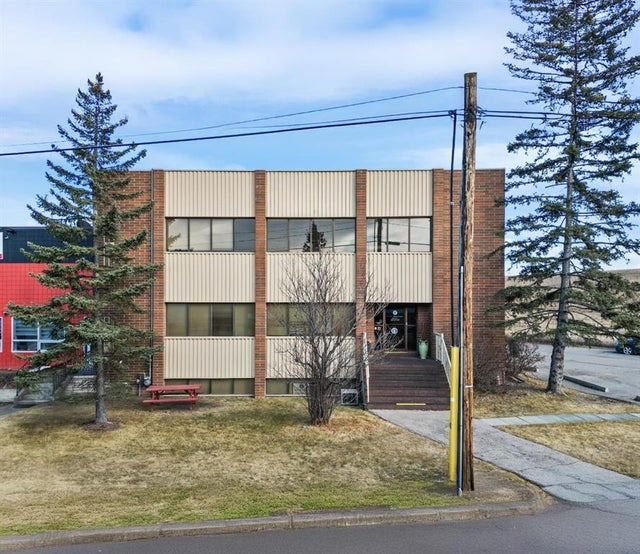 76 Skyline Crescent Ne, Calgary