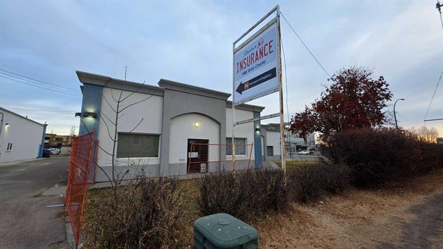 B, 5406 43 Street, Red Deer