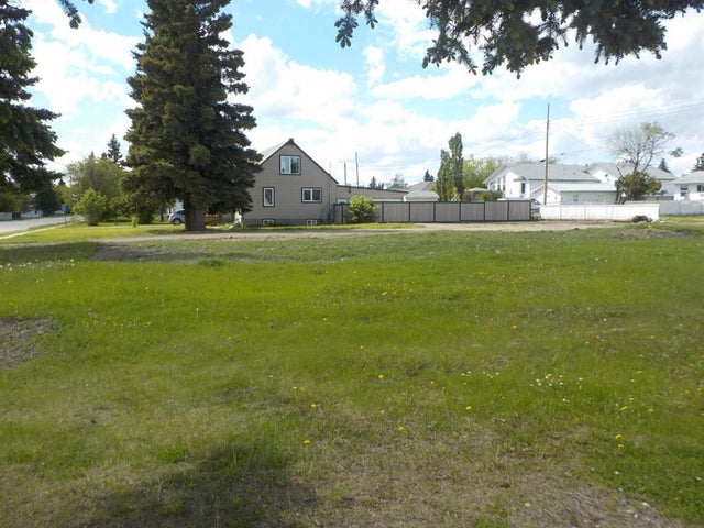 11304 105 Ave Avenue, Fairview