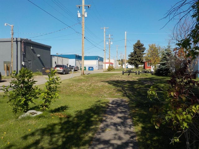 10916 103 Ave., Fairview