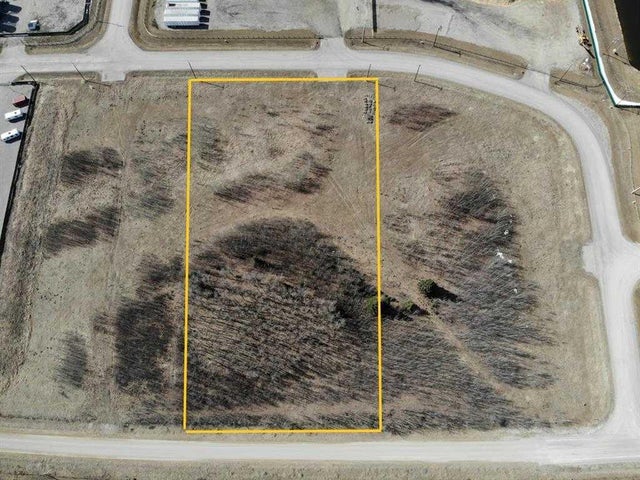 11, 32532 Range Road 42, Rural Mountain View County