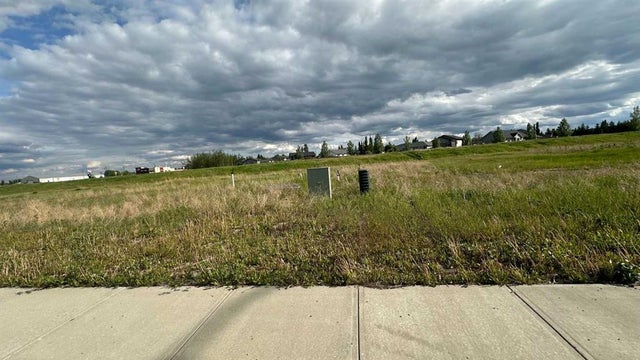 600 Shantz Drive, Didsbury