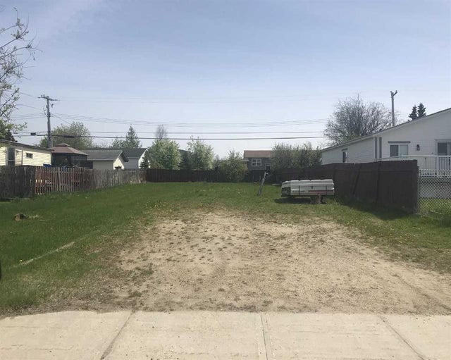 411 9 St, Fox Creek