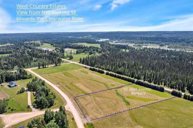 13 West Country Boulevard, Rural Clearwater County