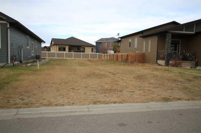 6 Prairie Lake Court, Taber