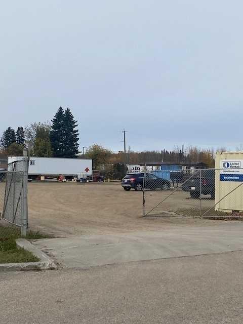 5512 Caxton West, Whitecourt