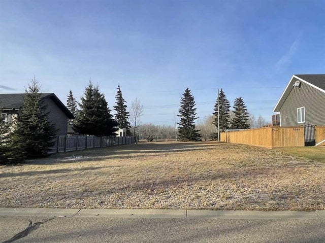 5544 52 Street, Edgerton