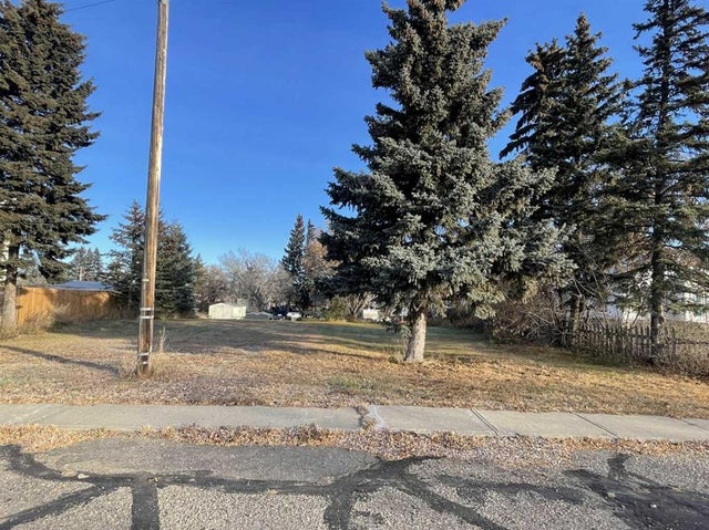 4922 50 Avenue, Edgerton