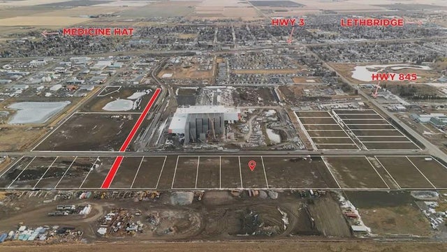 1702 12 Avenue, Coaldale