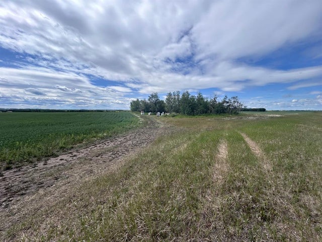 Se-15-73-5-w6 Range Road 52, Rural Grande Prairie No. 1, County of