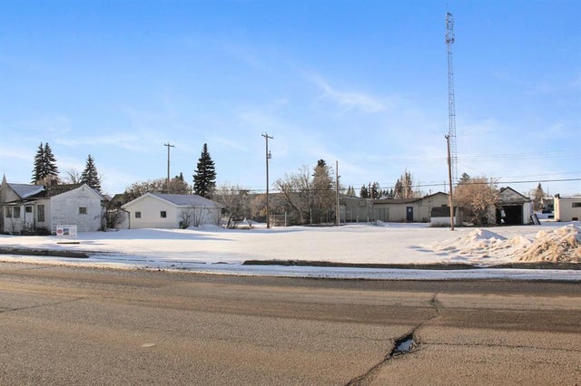 5028 49 Street, Hardisty