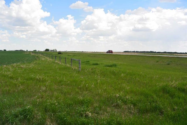 Township Road 240, Rural Wheatland County