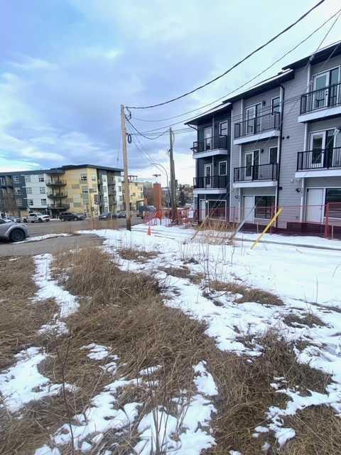 411 Edmonton Trail Ne Calgary Alberta T2E 3S5 Crescent Heights Home For Sale