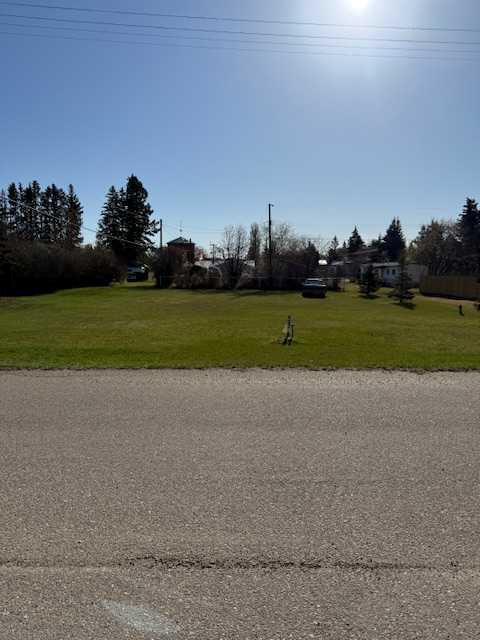 1927 27th Ave, Delburne