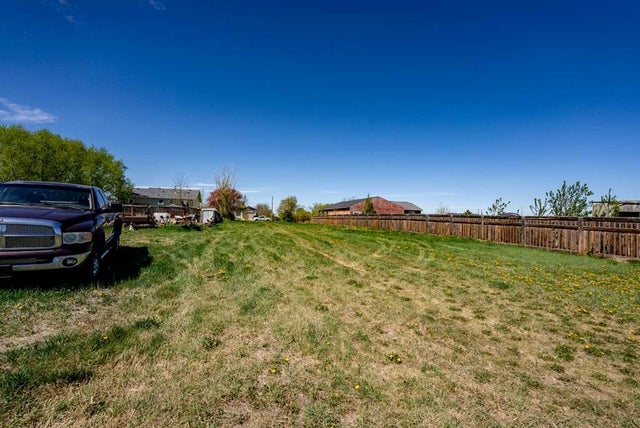 255n 300w, Raymond