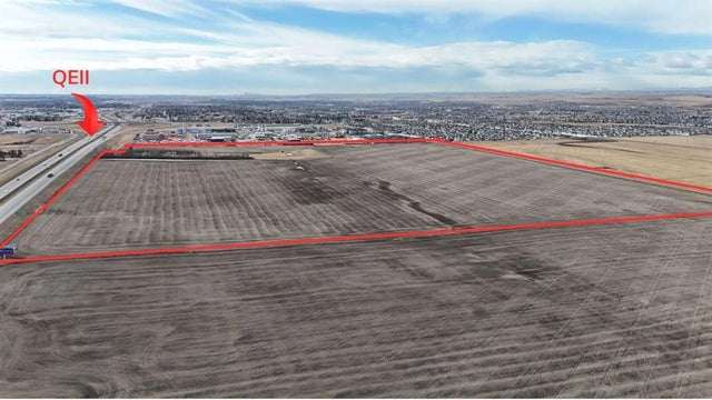 272256 Dickson Stevenson Trail Ne, Airdrie