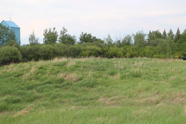 On, 234 Range Road, North Star