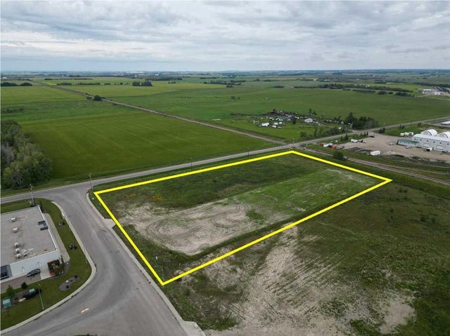 100 Shantz Drive, Didsbury